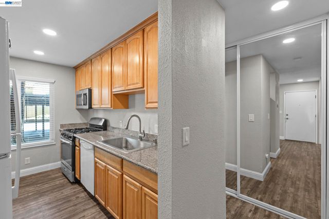 975 Murrieta Blvd 5, Livermore, CA 94550