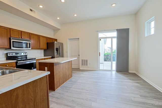 2031 E Seymour Avenue, Cincinnati, OH 45237