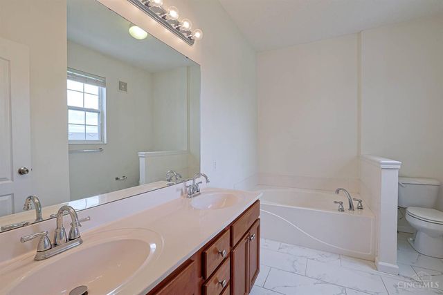 2031 E Seymour Avenue, Cincinnati, OH 45237