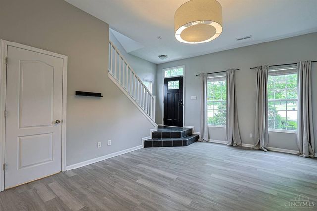 2031 E Seymour Avenue, Cincinnati, OH 45237
