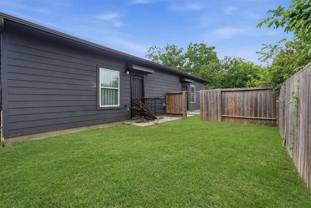 319 N Carolina Street B, Houston, TX 77029