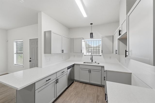 319 N Carolina Street B, Houston, TX 77029