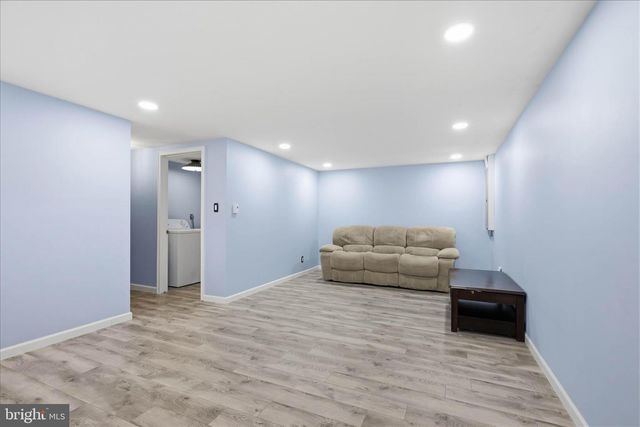 650 E WILLOW ST, Elizabethtown, PA 17022