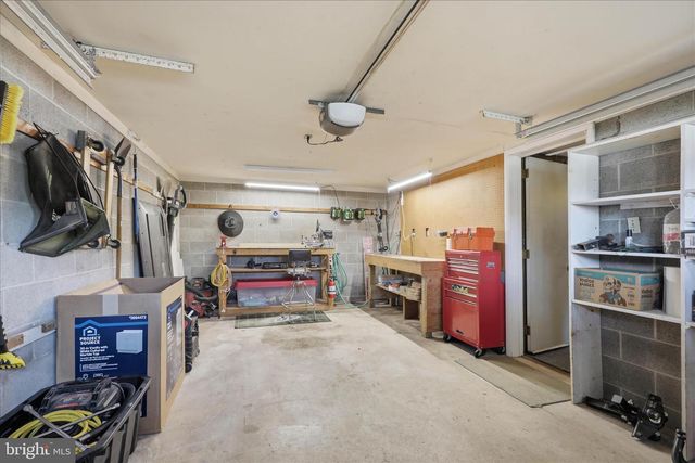 650 E WILLOW ST, Elizabethtown, PA 17022