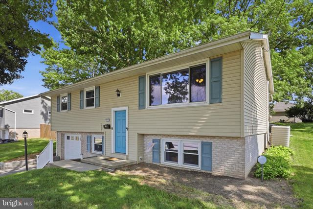 650 E WILLOW ST, Elizabethtown, PA 17022