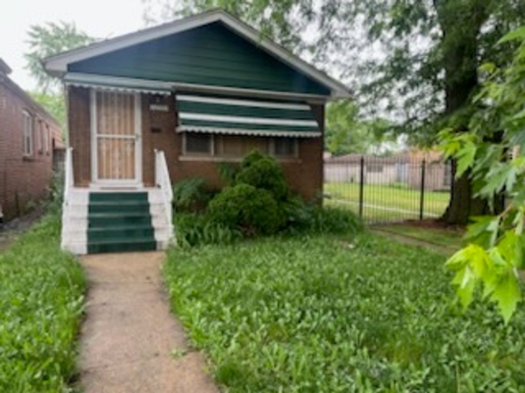 12559 S Michigan Avenue, Chicago, IL 60628