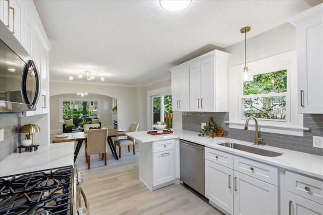 1245 Jefferson Avenue, Saint Paul, MN 55105