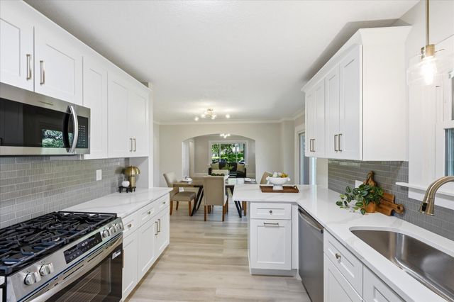 1245 Jefferson Avenue, Saint Paul, MN 55105