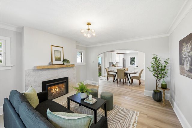 1245 Jefferson Avenue, Saint Paul, MN 55105