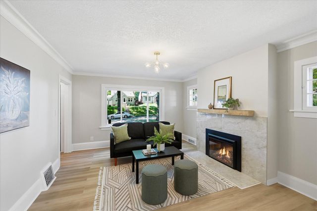 1245 Jefferson Avenue, Saint Paul, MN 55105