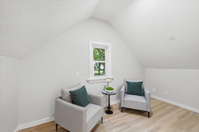 1245 Jefferson Avenue, Saint Paul, MN 55105