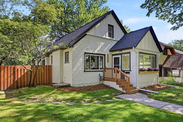 1245 Jefferson Avenue, Saint Paul, MN 55105