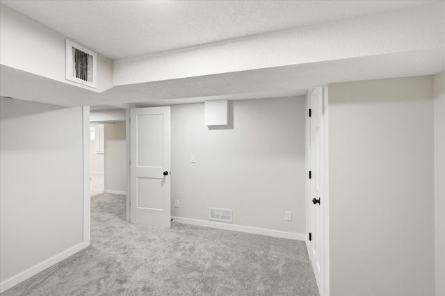 1245 Jefferson Avenue, Saint Paul, MN 55105