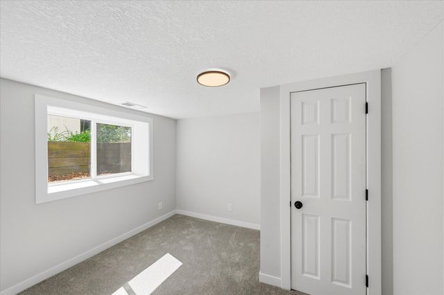 1245 Jefferson Avenue, Saint Paul, MN 55105