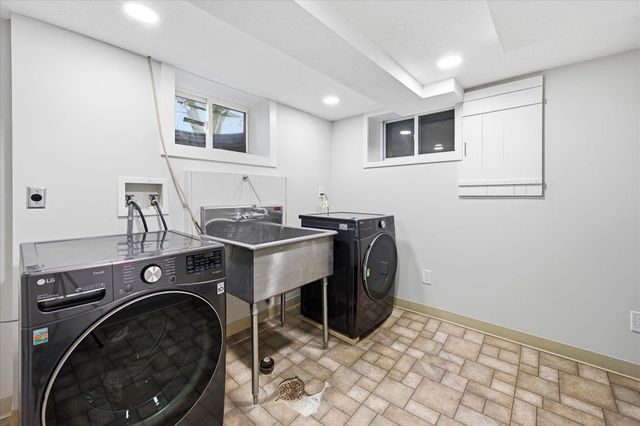 1245 Jefferson Avenue, Saint Paul, MN 55105