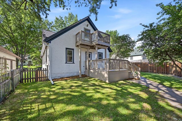 1245 Jefferson Avenue, Saint Paul, MN 55105