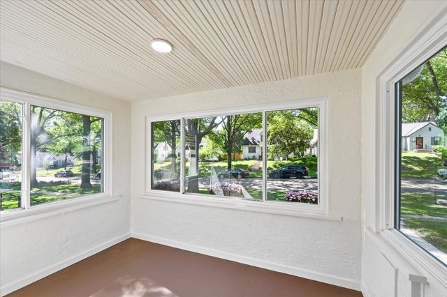 1245 Jefferson Avenue, Saint Paul, MN 55105