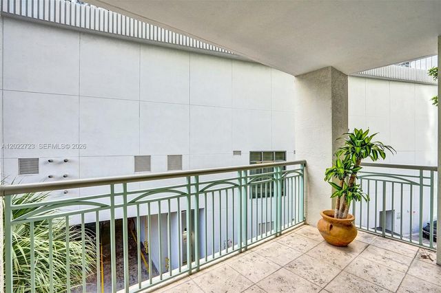 3400 SW 27th Ave 206, Miami, FL 33133