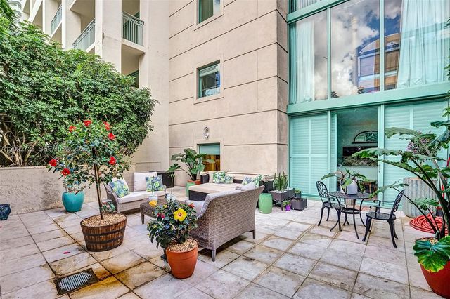 3400 SW 27th Ave 206, Miami, FL 33133