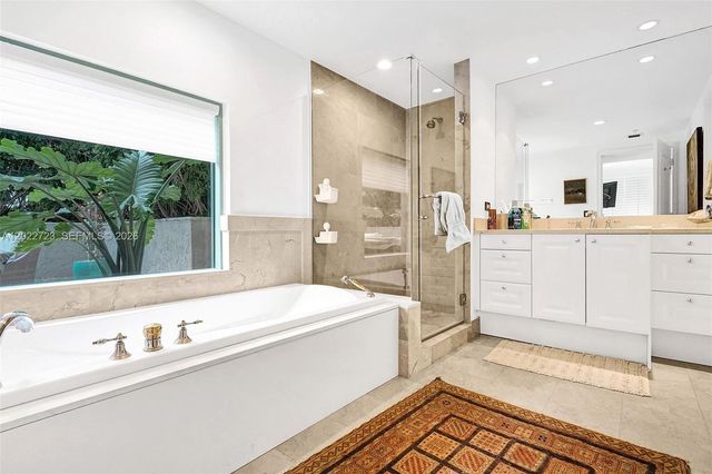 3400 SW 27th Ave 206, Miami, FL 33133