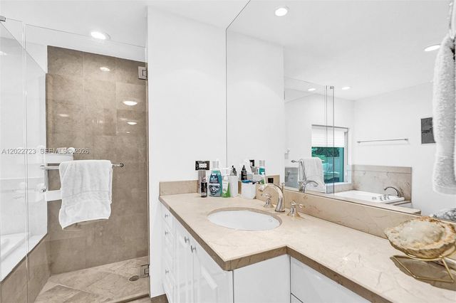 3400 SW 27th Ave 206, Miami, FL 33133