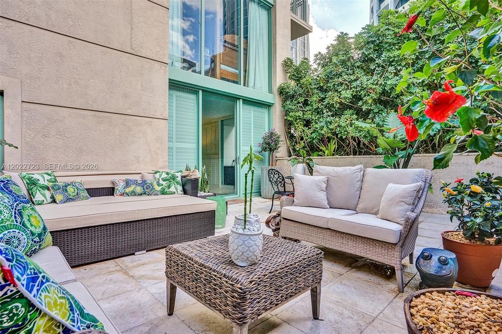 3400 SW 27th Ave 206, Miami, FL 33133