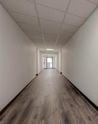 3025 Walnut Bend Lane 31, Houston, TX 77042