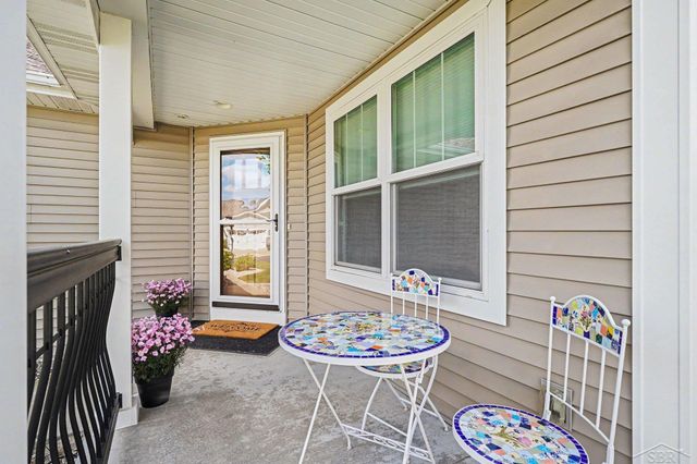 102 Tuscany Circle, Saginaw Twp, MI 48603