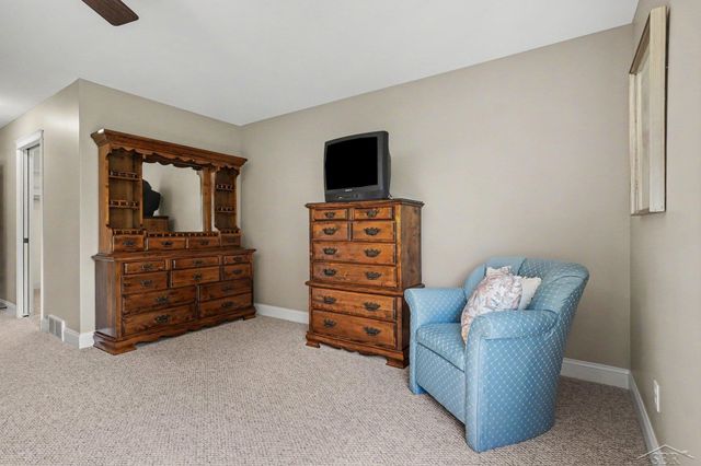 102 Tuscany Circle, Saginaw Twp, MI 48603