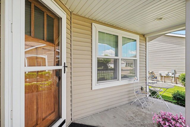 102 Tuscany Circle, Saginaw Twp, MI 48603