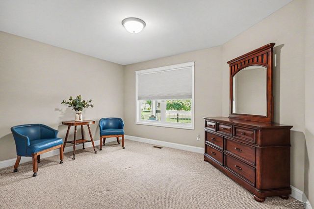 102 Tuscany Circle, Saginaw Twp, MI 48603