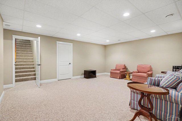 102 Tuscany Circle, Saginaw Twp, MI 48603