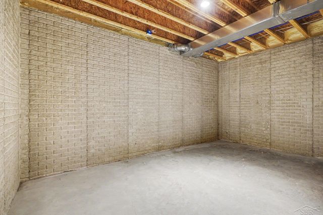 102 Tuscany Circle, Saginaw Twp, MI 48603