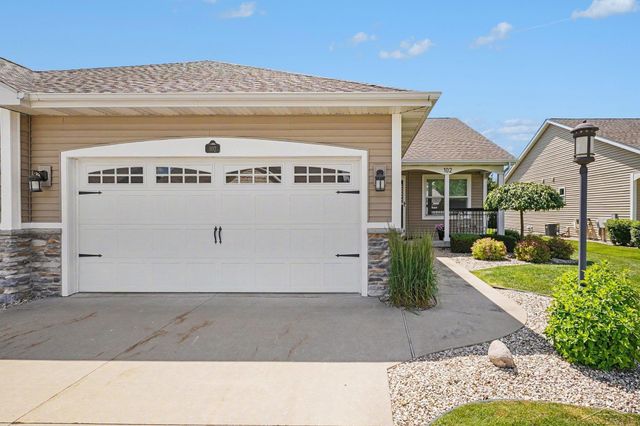 102 Tuscany Circle, Saginaw Twp, MI 48603