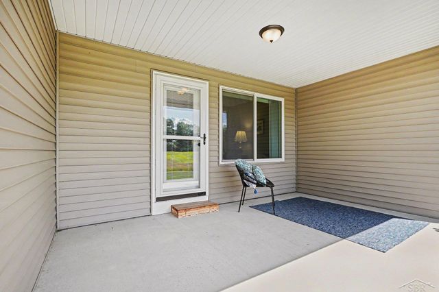 102 Tuscany Circle, Saginaw Twp, MI 48603
