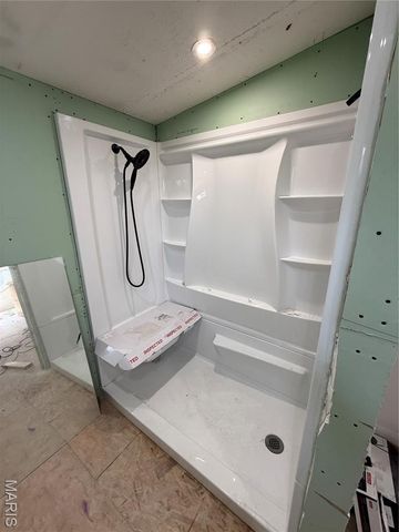 1046 Wayne 372, Piedmont, MO 63957