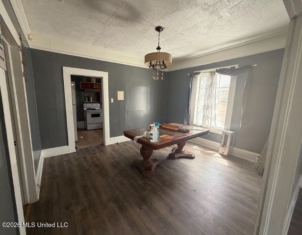 807 Evergreen Avenue, Jackson, MS 39204