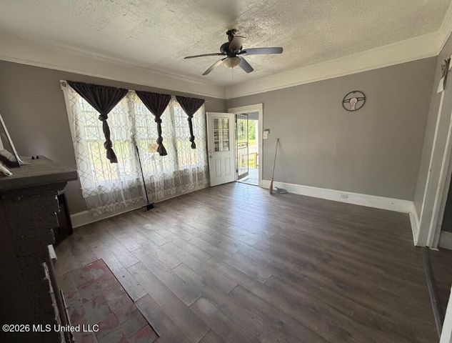 807 Evergreen Avenue, Jackson, MS 39204