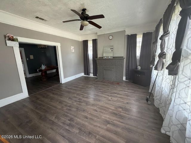 807 Evergreen Avenue, Jackson, MS 39204