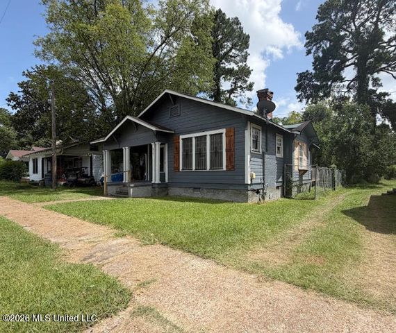 807 Evergreen Avenue, Jackson, MS 39204