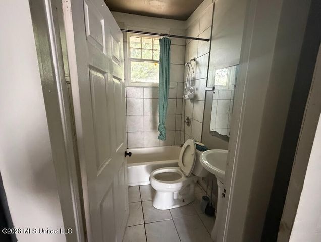 807 Evergreen Avenue, Jackson, MS 39204