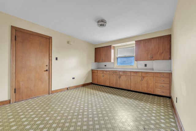 3517 S 52nd Court, Cicero, IL 60804