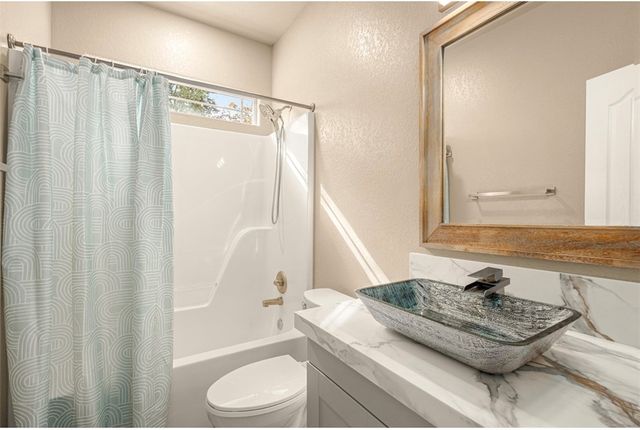 5 Helmsley Lane, Bella Vista, AR 72715