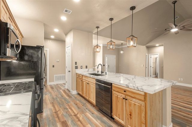 5 Helmsley Lane, Bella Vista, AR 72715