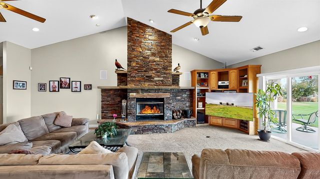 770 Merriam Rd, Hickman, CA 95323