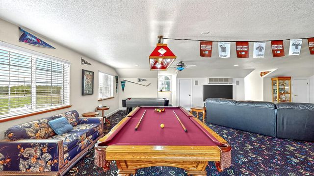 770 Merriam Rd, Hickman, CA 95323