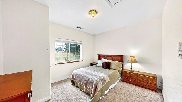 770 Merriam Rd, Hickman, CA 95323