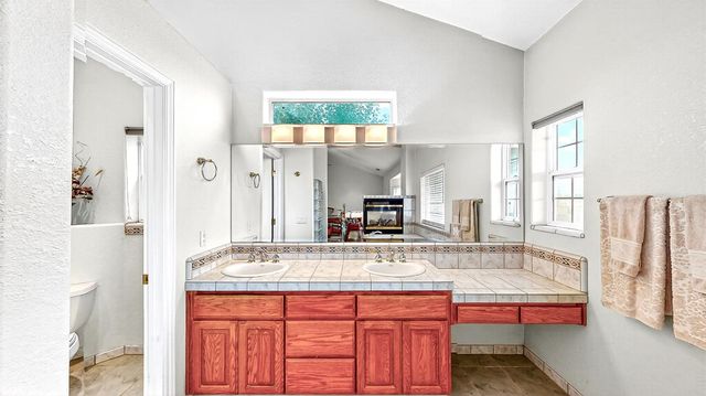 770 Merriam Rd, Hickman, CA 95323