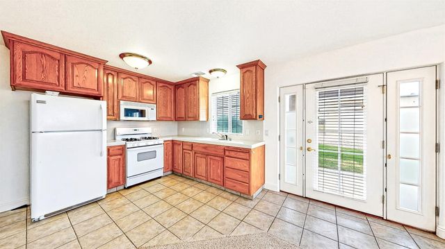 770 Merriam Rd, Hickman, CA 95323