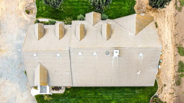 770 Merriam Rd, Hickman, CA 95323